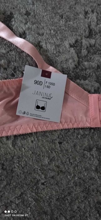 śliczny biustonosz 90D