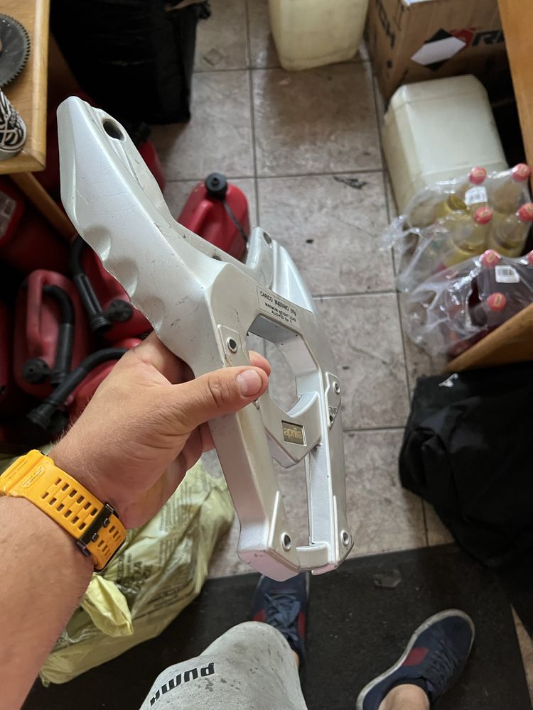Piaggio typhoon aprilia sr 50 stelaz kufra