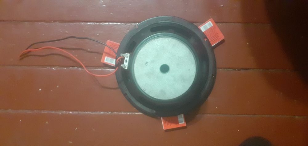 Динамик для сабвуфера