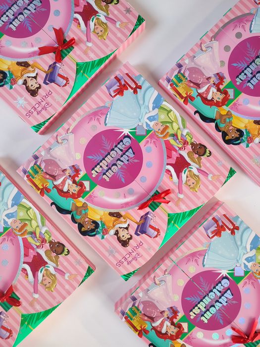 Адвент календар принцеси Дісней для дівчаток подарунок косметика