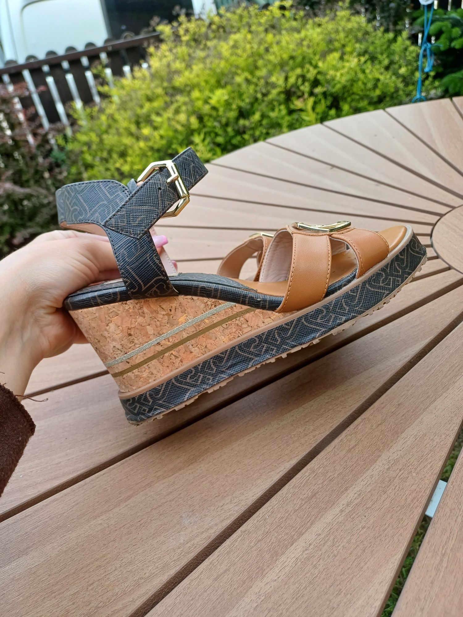 Buty na koturnie liu jo