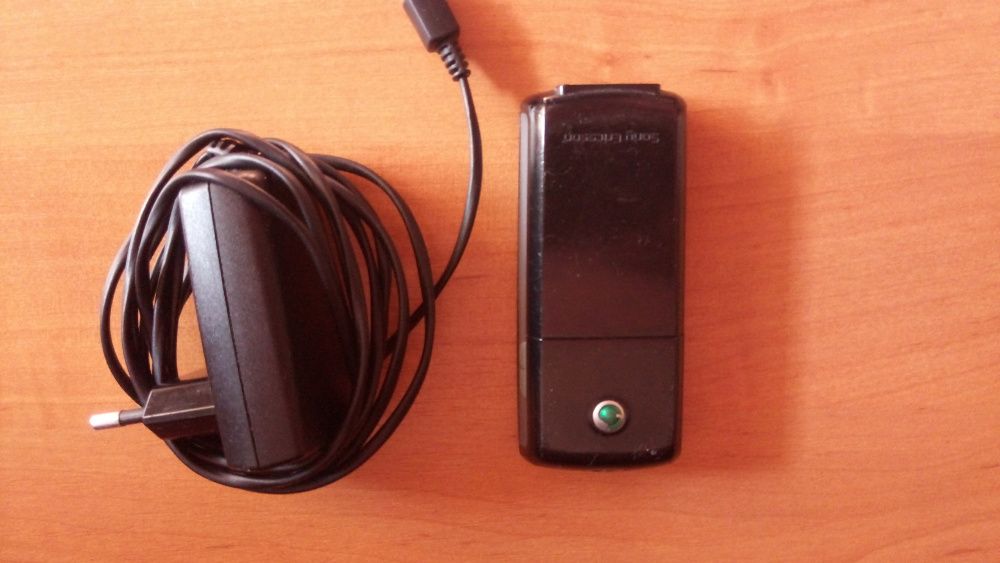 Продам срочно телефон Sony Ericsson 1460/35