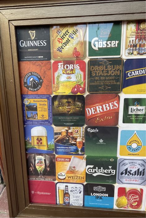 Коллекция бирматов в рамке