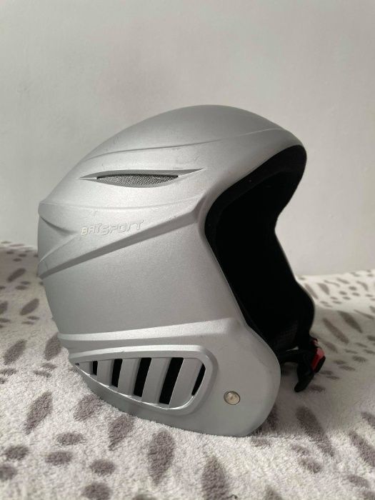 kask narciarski snowboardowy