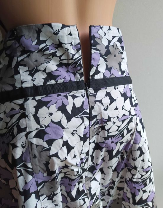 F&F Bawełniana Sukienka w drobne kwiatki na biuście usztywniana 42/XL