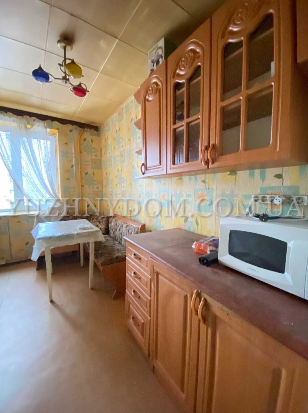 Продам 3-и кімнатну квартиру в цегляному будинку під ремонт