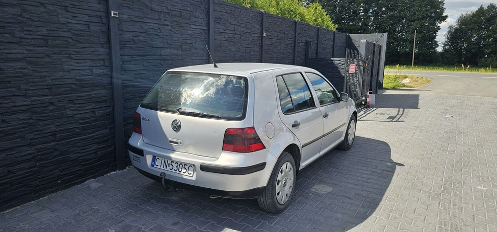 Vw Golf 4 1.4 Benzyna/ Hak holowniczy
