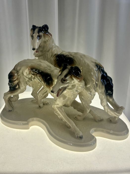 Wyjątkowa Duża Porcelanowa Figurka Charty Borzoj Julius Griesbach 1930
