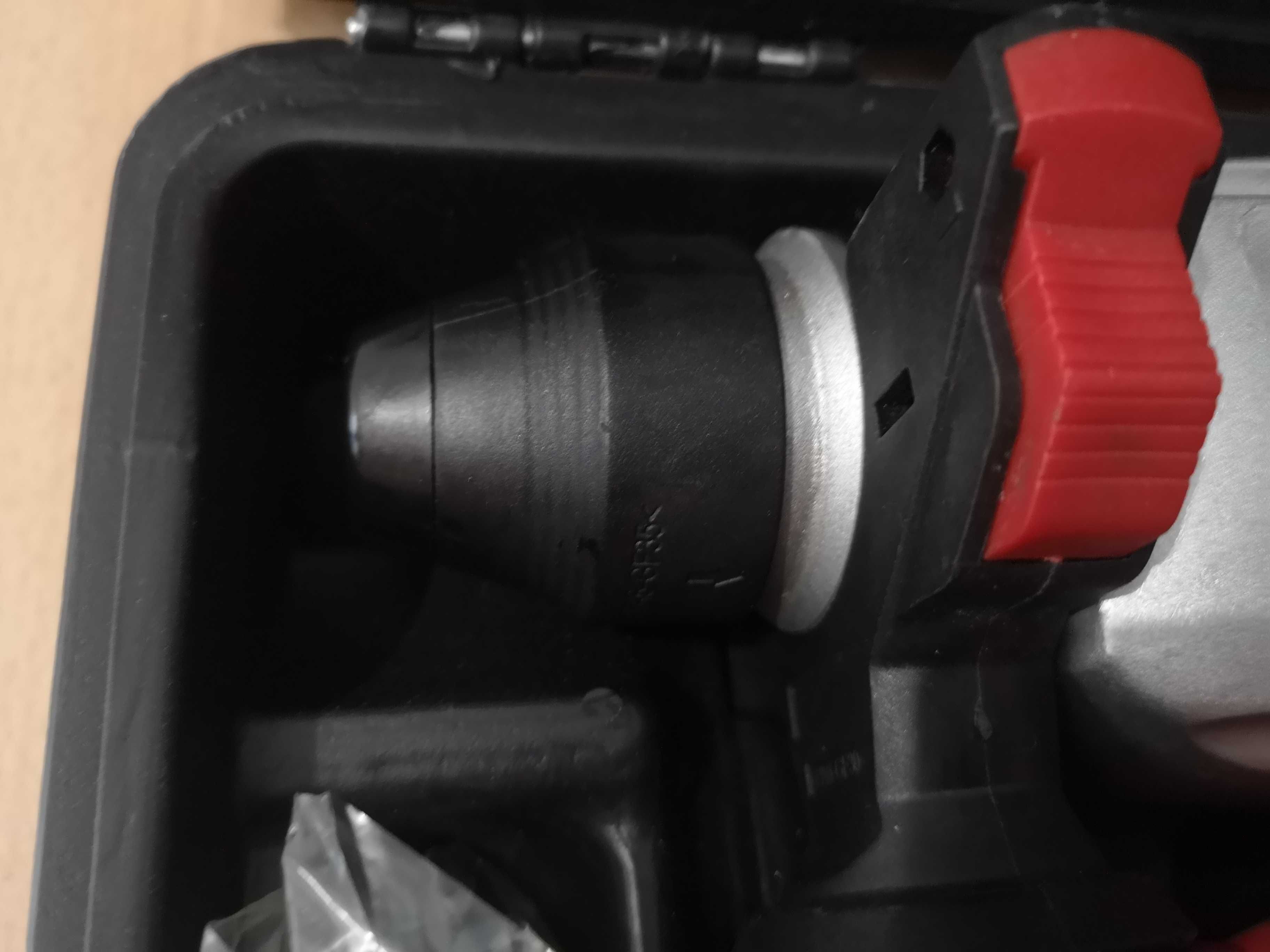 Sprzedam młotowiertarkę Graphite 58G528