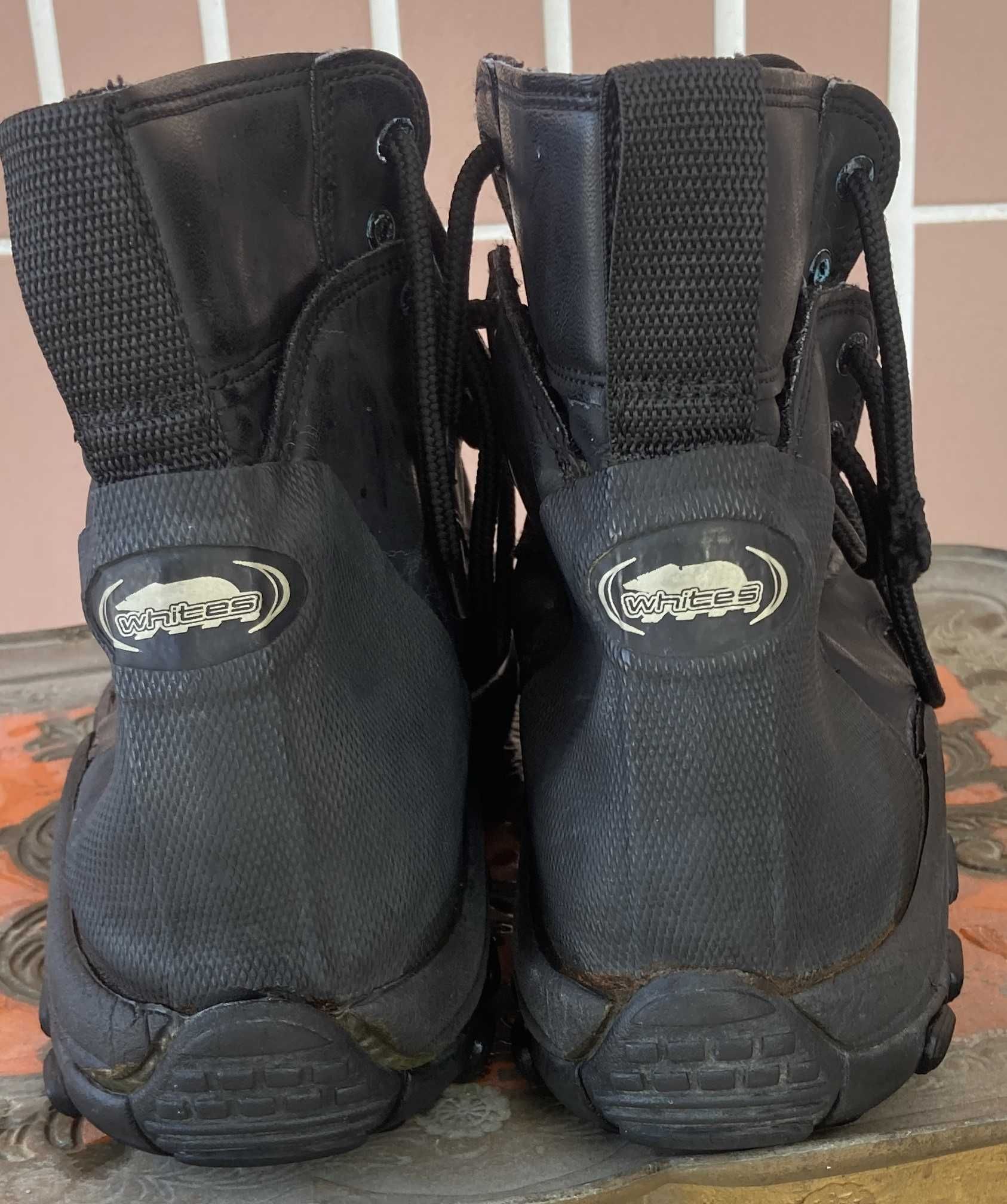 Botas de mergulho Whites - para fato seco
