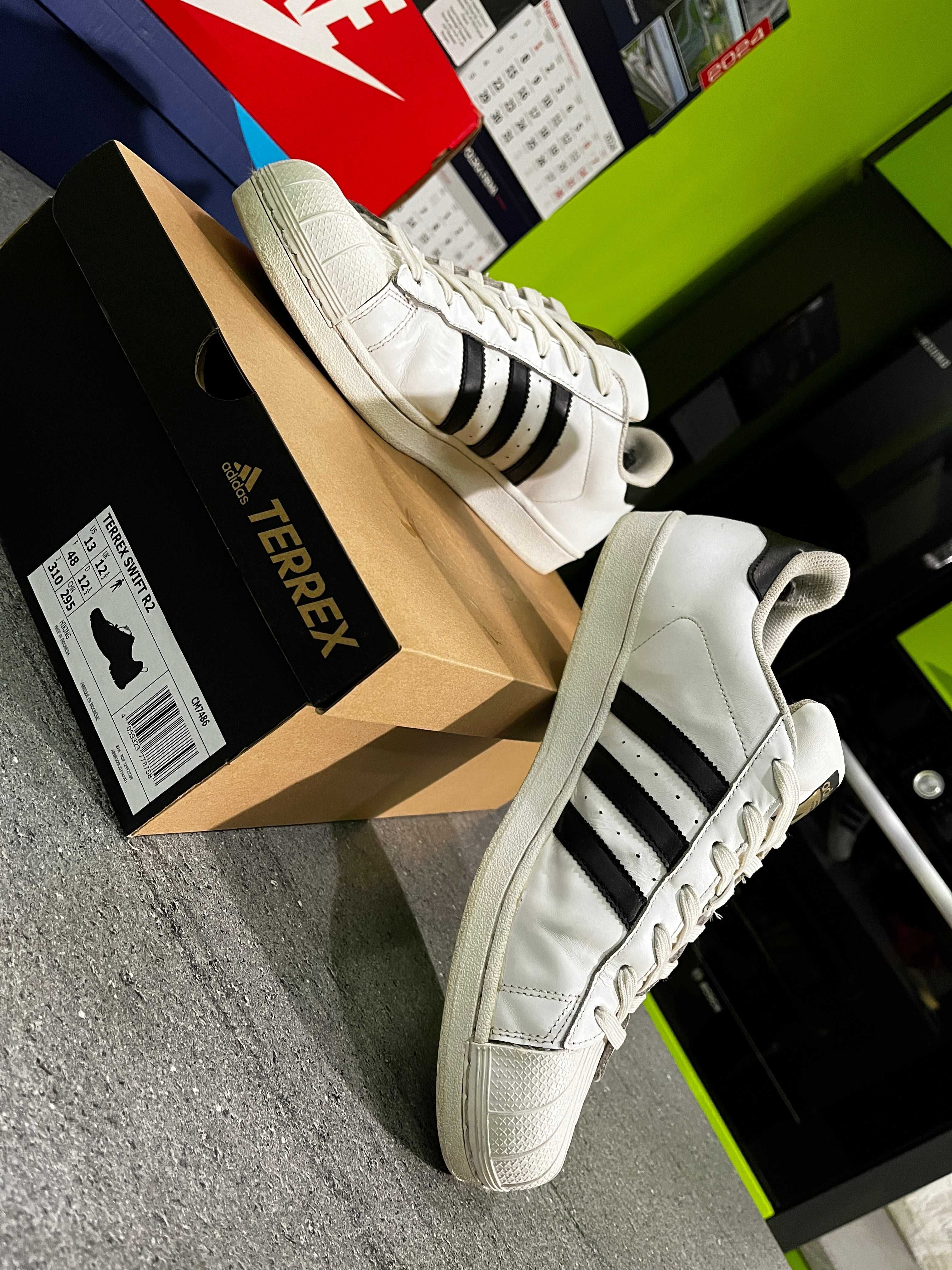 Adidas Superstar białe C77124, bardzo dobry stan cholewki, rozm 47 1/3