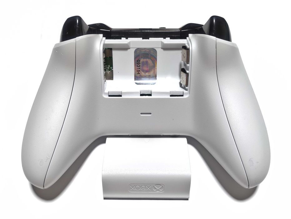 Oryginalny Pad Kontroler Microsoft XBOX One Series PC 1708 Biały