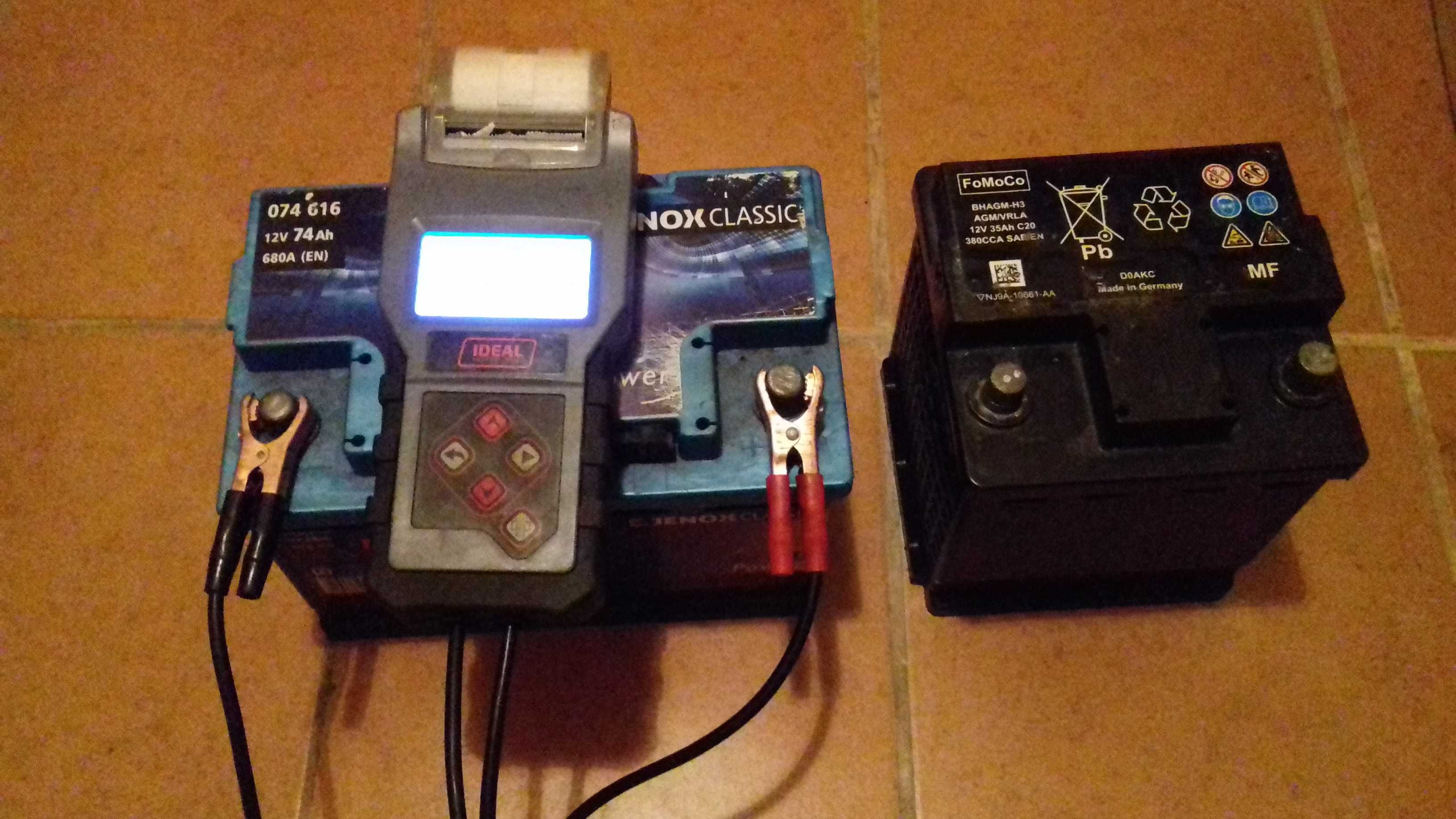 Miernik tester akumulatorów Ideal  BDT4000