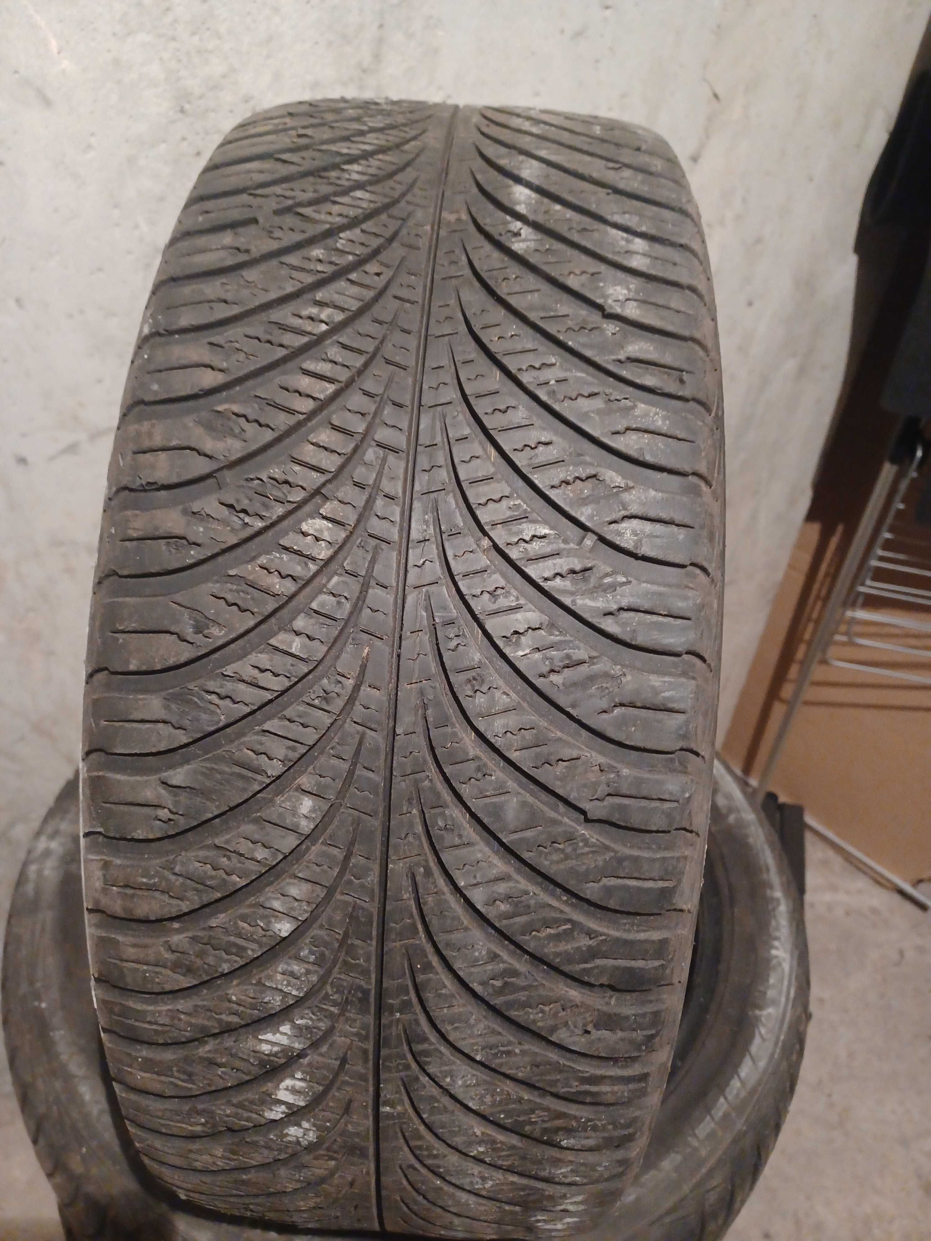 Opony 19" 235/35 SUV GOODYEAR komplet 4szt