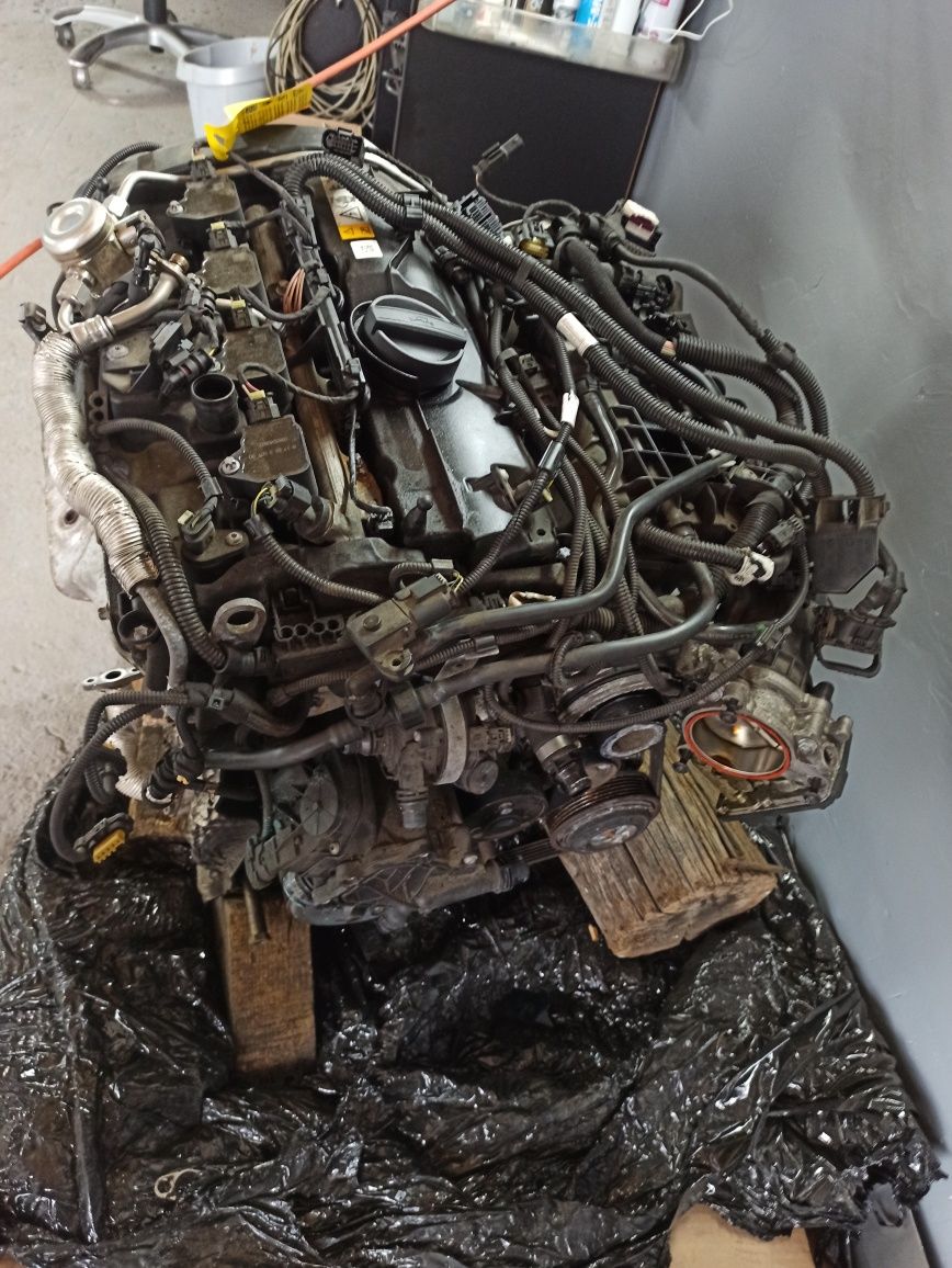 Двигун запчастини Bmw B46 b48  B48B20B