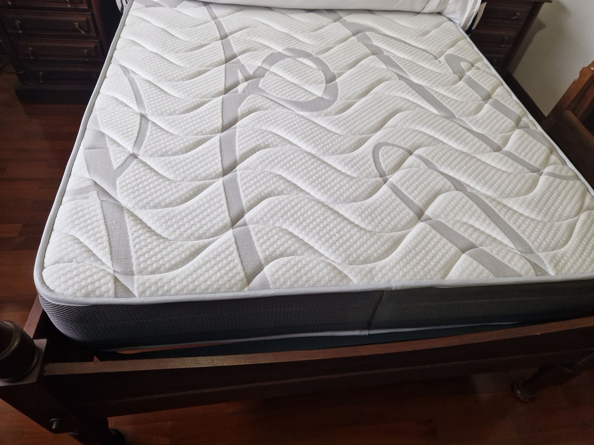 Quarto completo cama 1,80x1,20