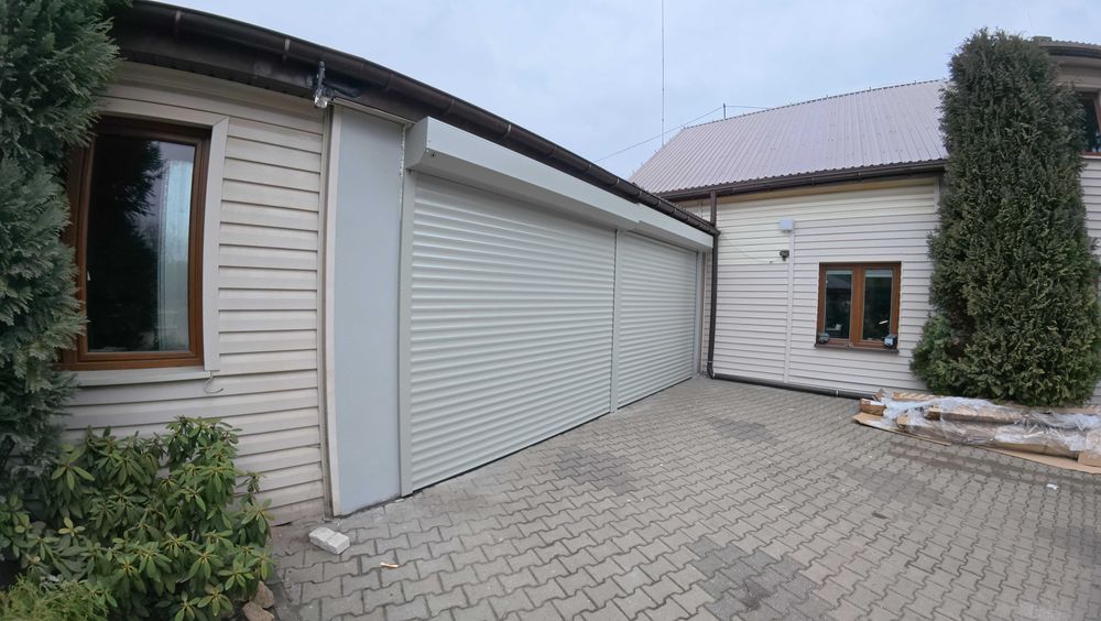 Drzwi rolowane PA 77  w kolorze szarym 3 x 2 m