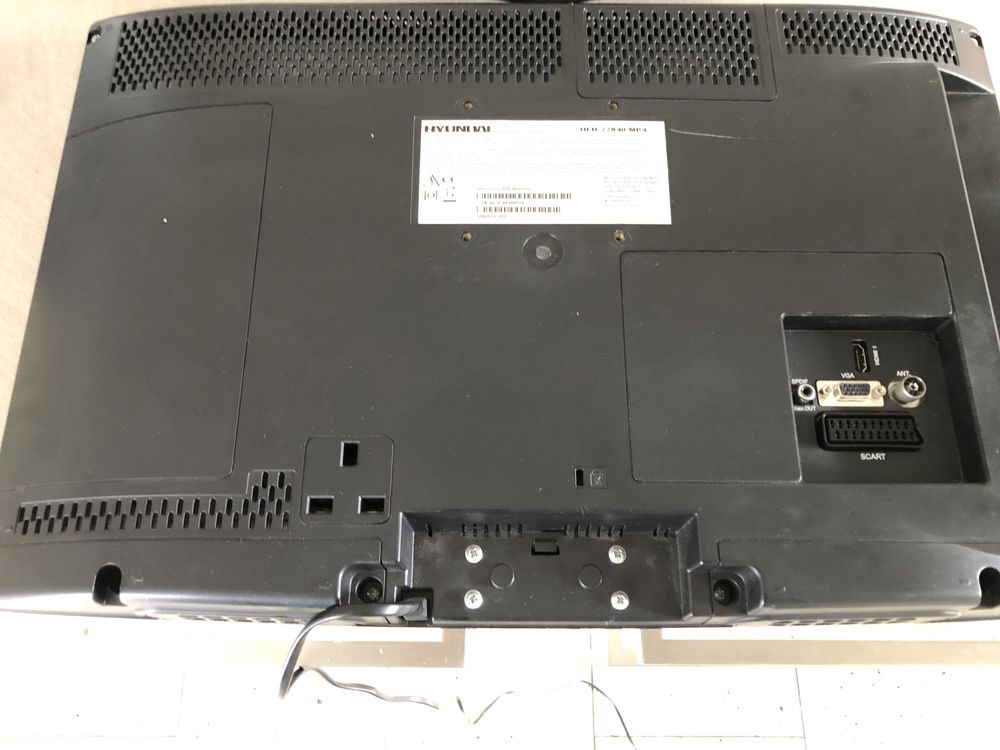 TELEWIZOR LCD HYUNDAI 22”cali hdmi HLH 22840 MP4