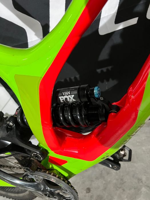 Specialized demo 27.5 Downhill