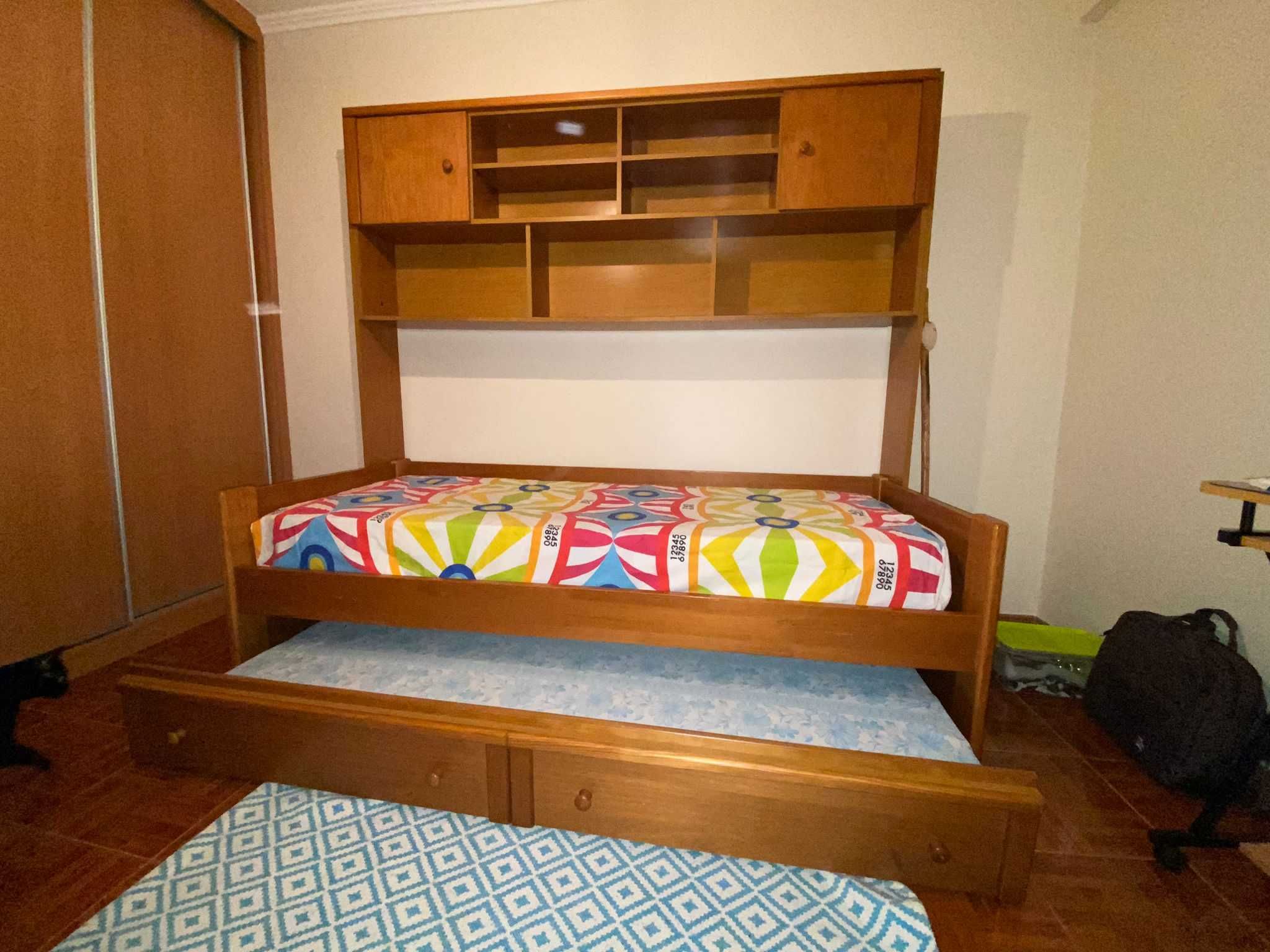 Mobília de sala e estúdio
