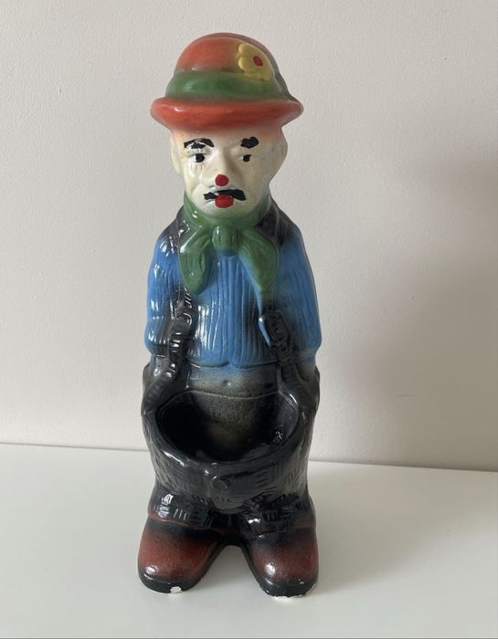 Ceramiczny smutny klaun doniczka ozdoba prl