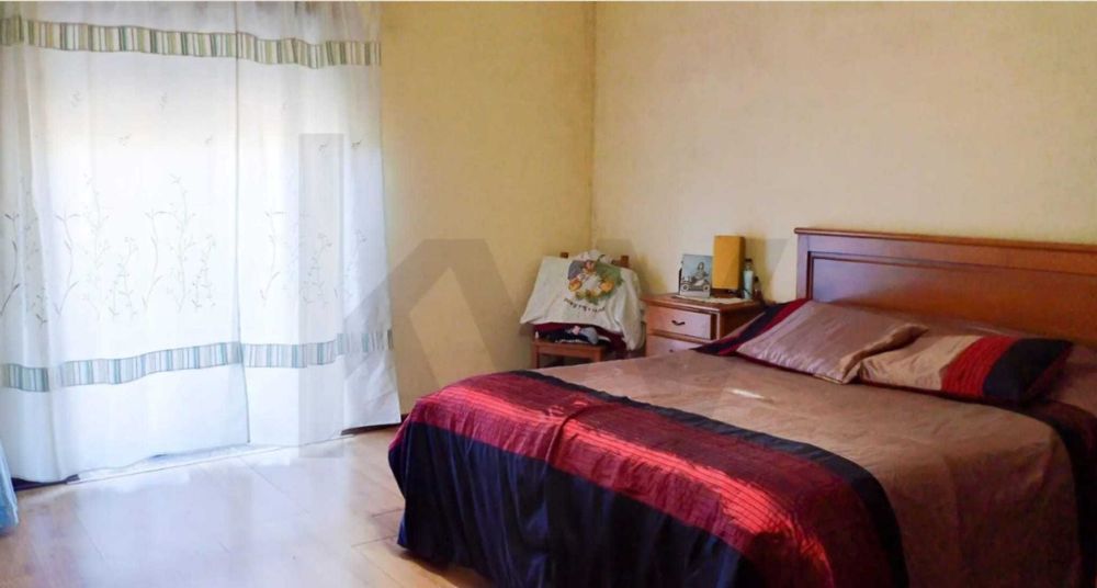 Apartamento T2 com Garagem - Tábua