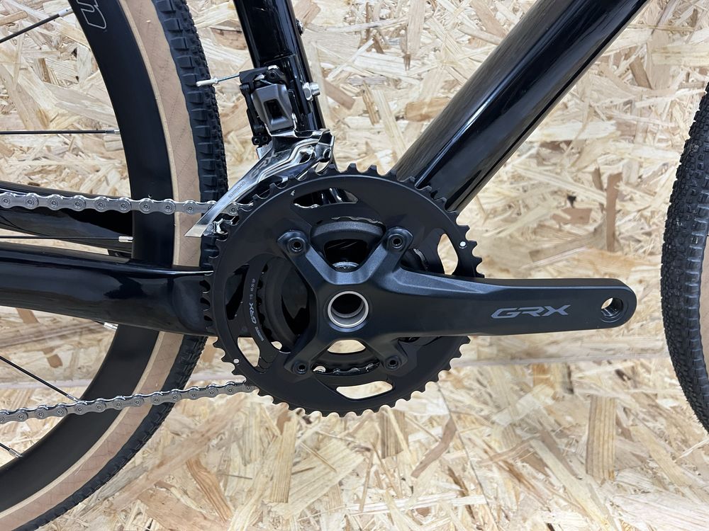 Bicicleta gravel carbono BXT - Cabos internos - Shimano GRX 2x11v