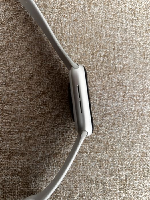 Apple Whatch SE  GPS 44mm Luz das Estrelas c/bracelete disportiva