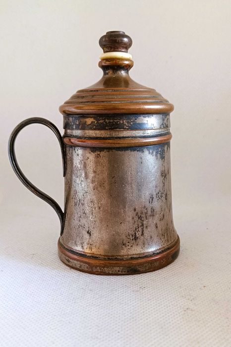 Cynowa musztardnica stare znalezisko