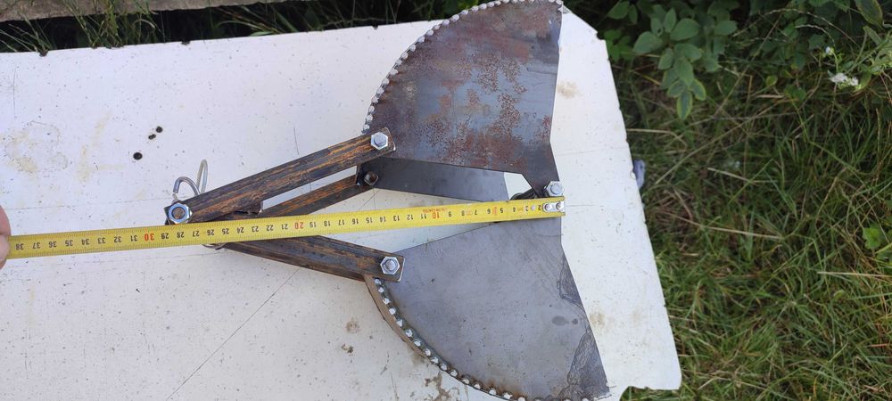 Ковш, міні-грейфер - набір для самостійної збірки, для чисти криниці.