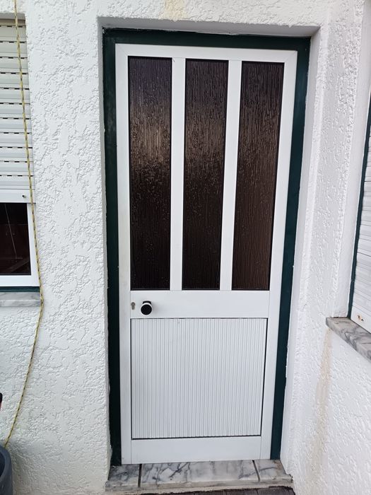 Porta exterior aluminio branco