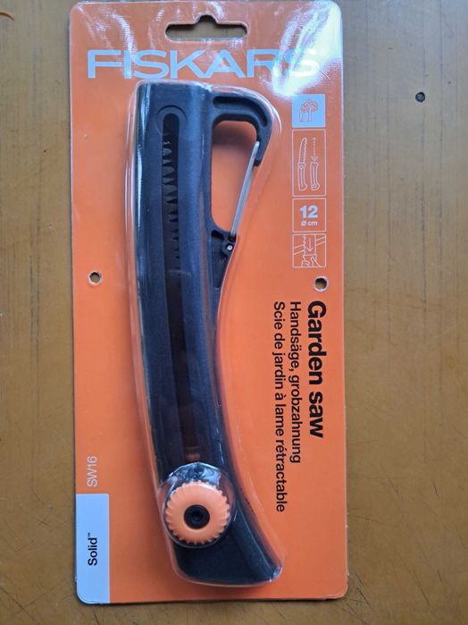 Пилка садова складана Fiskars Solid SW16