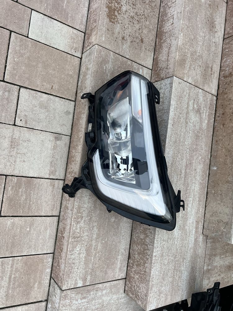 Lampa Renault Master IV lewa idealna oryginał