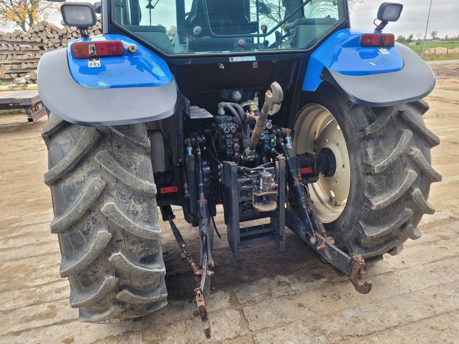 New Holland TS 115 6 cyl. TURBO Tur ładowacz czołowy stan BDB nie Case