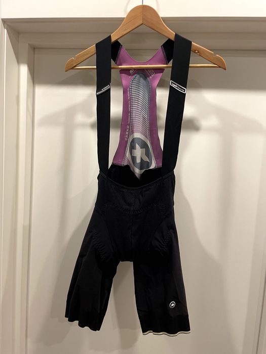 Велотруси бібси Assos Campionissimo S7 Bib Black M