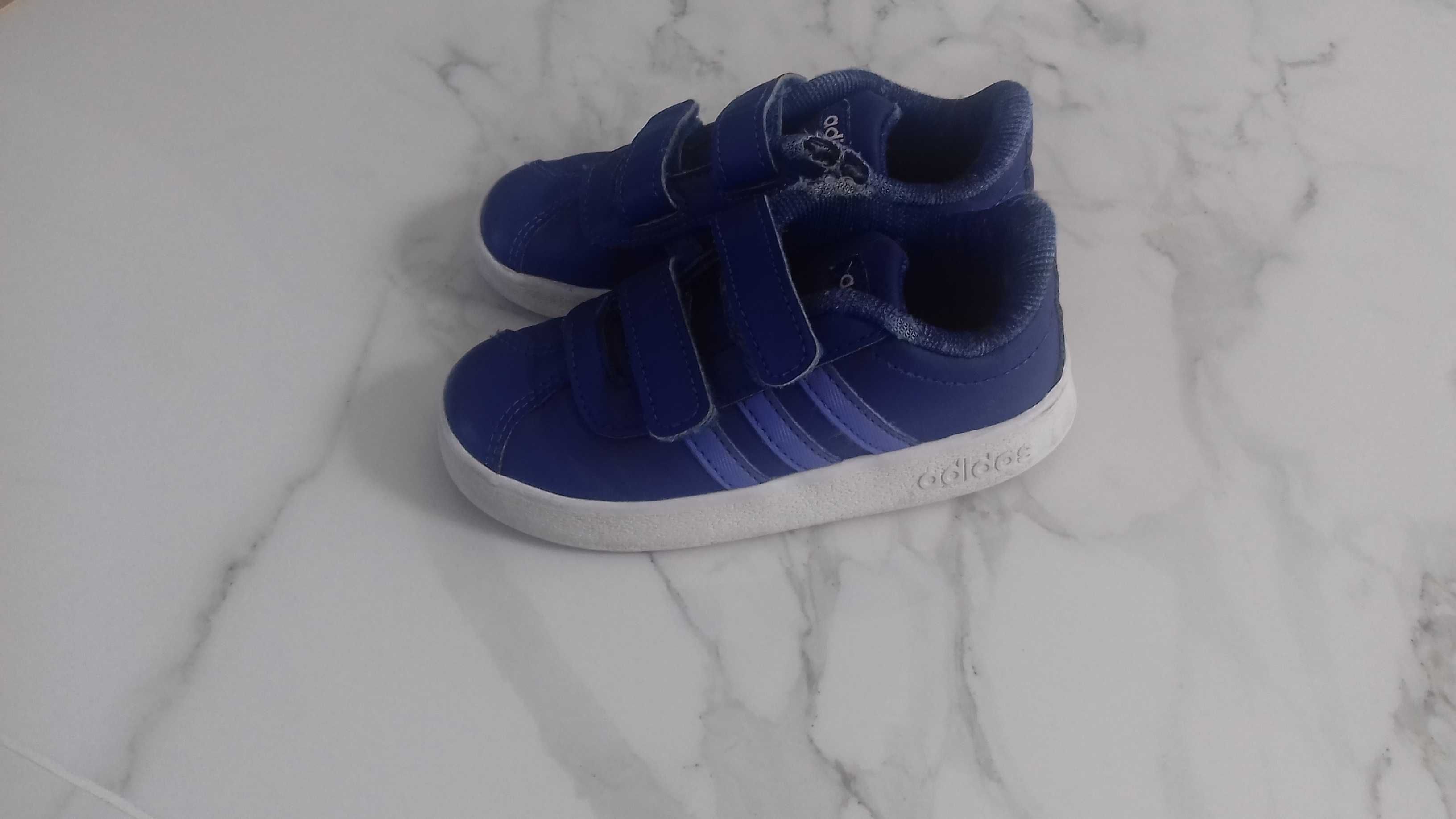 Adidas buty dla chłopca 24