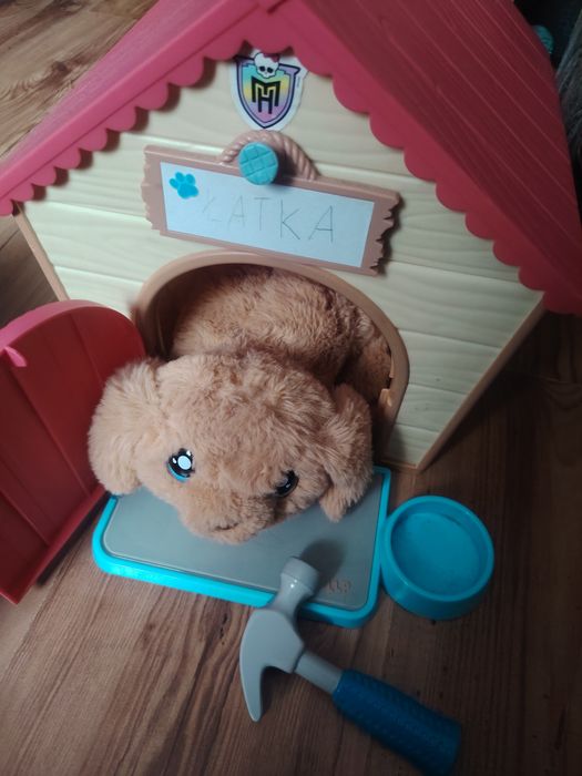 Piesek z domkiem cobby interaktywny