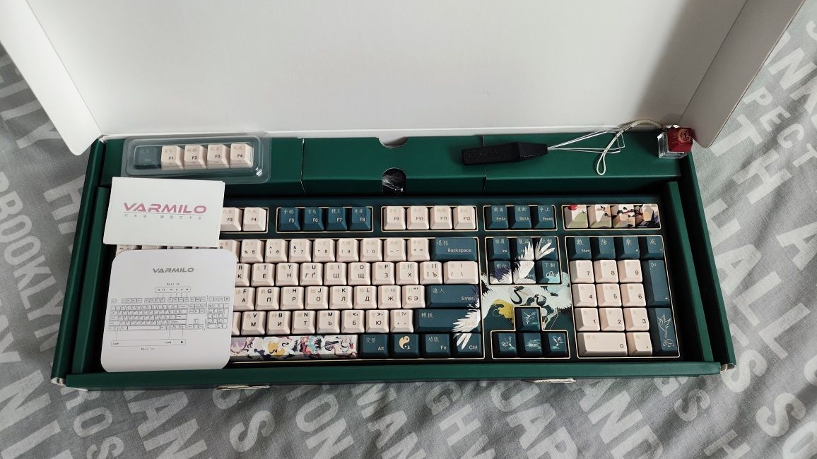 Клавіатура Varmilo Crane Mx Cherry Brown VBS108