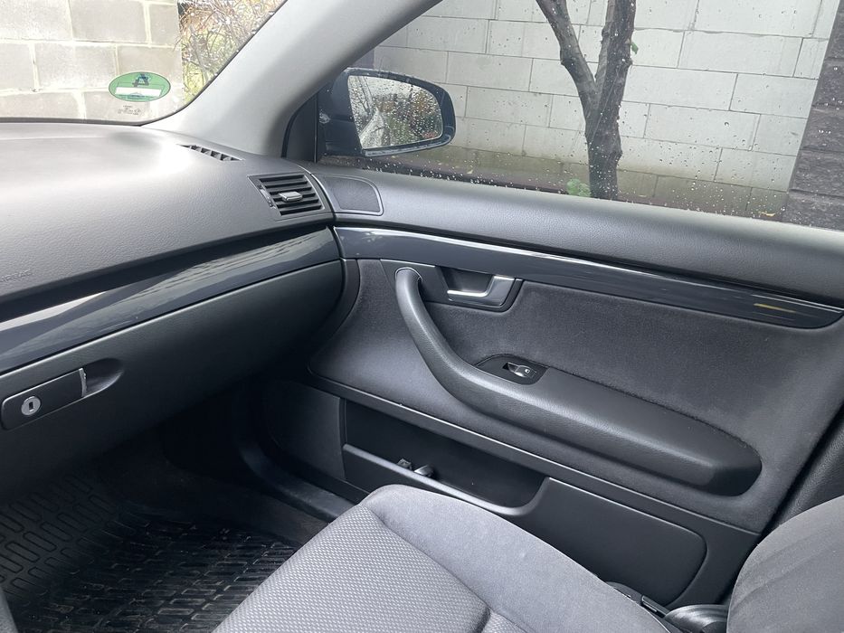 Продам Ауді А4(В6)