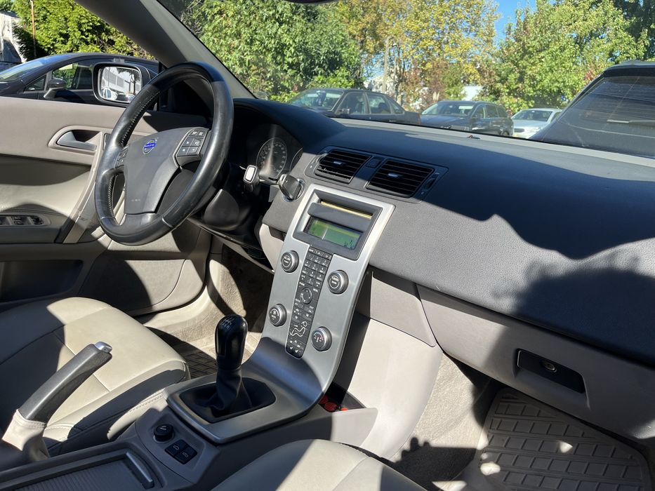 Vendo Volvo C70 t5 carro estinado