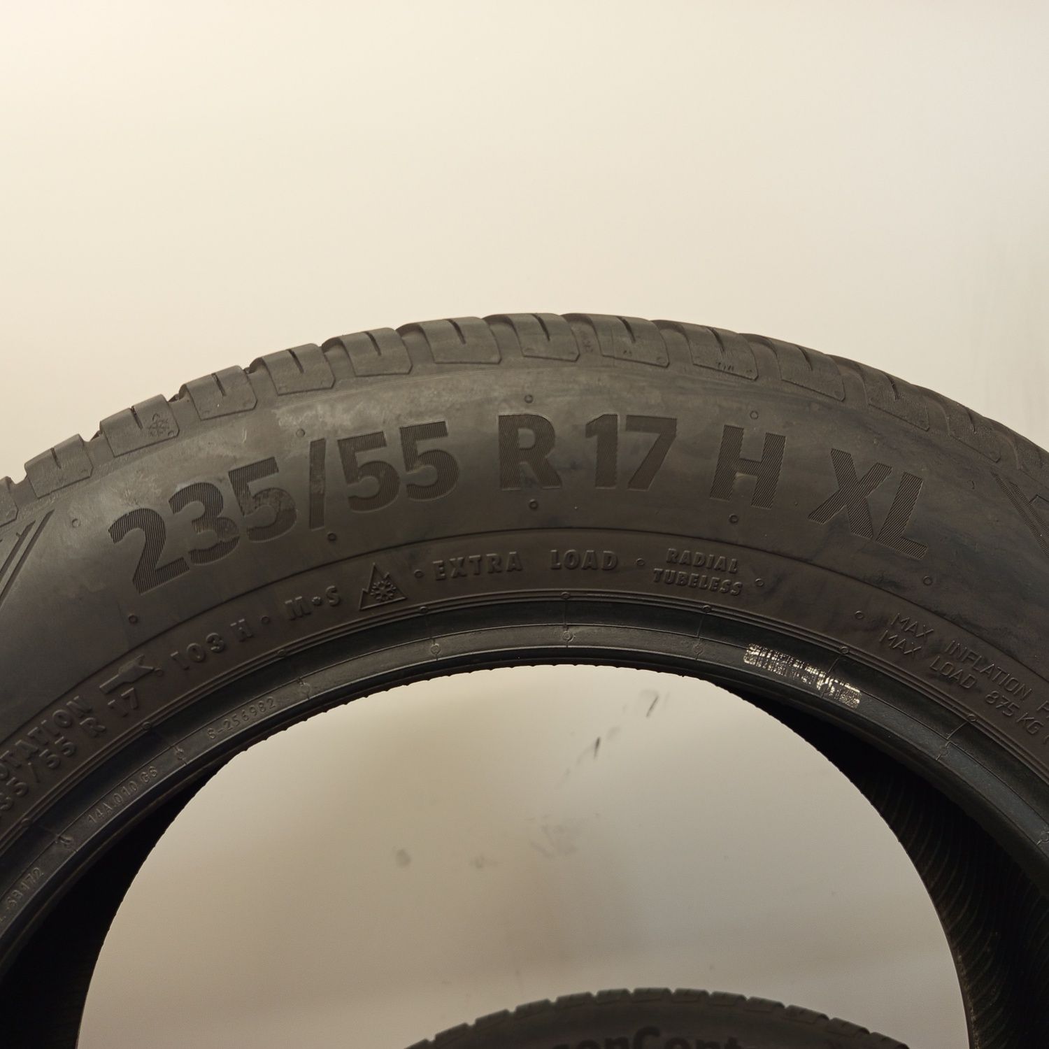 235/55R17 Continental AllSeasonContact
