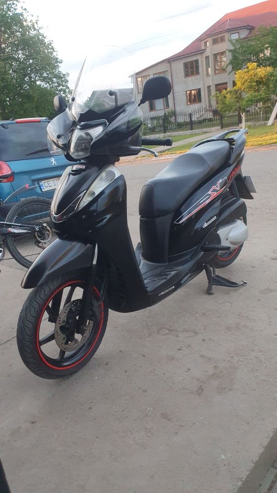 Продам Хонда SH 300i sport