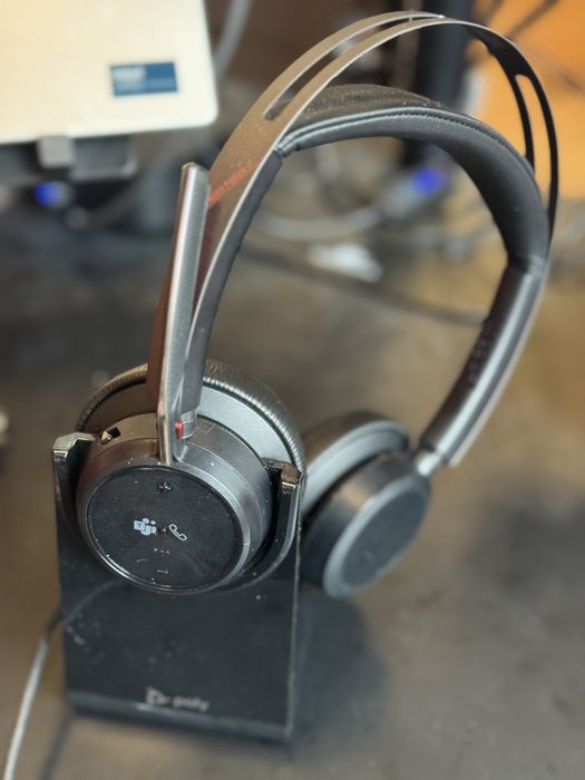 Poly Voyager Focus 2 Microsoft Teams Certified USB-C-C Headset