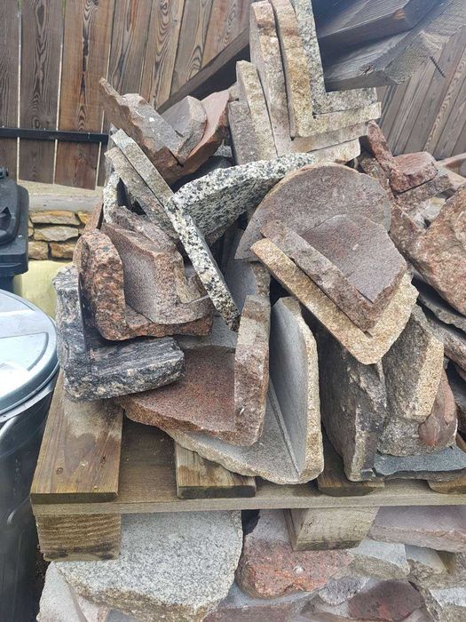 Kamień polny łupano cięty z starobruku