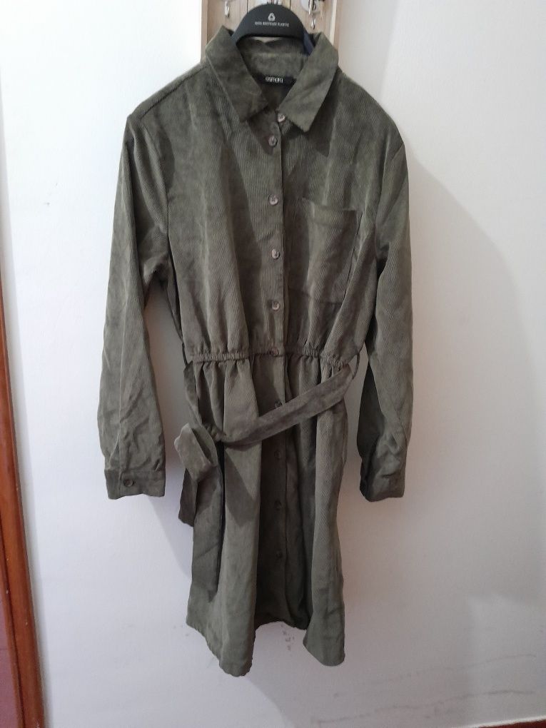 Vestido de mangas compridas
