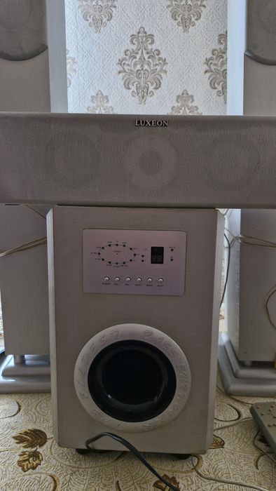 Домашній кінотеатр Luxeon 2500