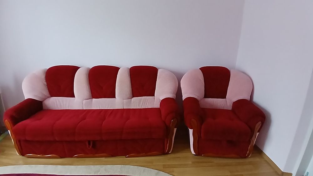 Диван і два крісла