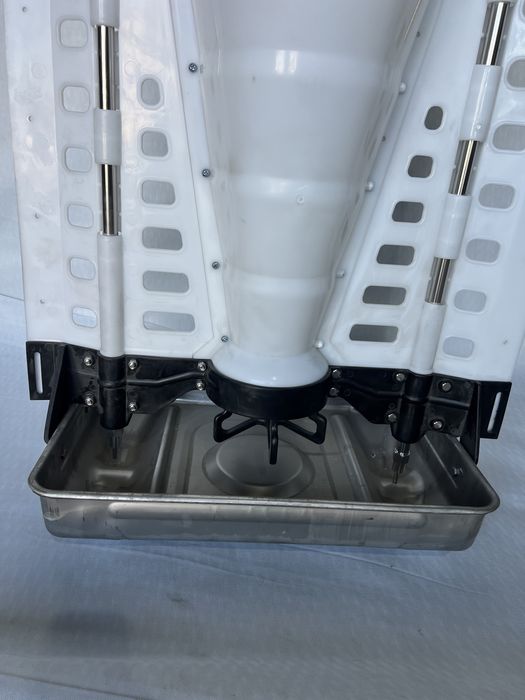 Годівниця для свиней на відгодівлі