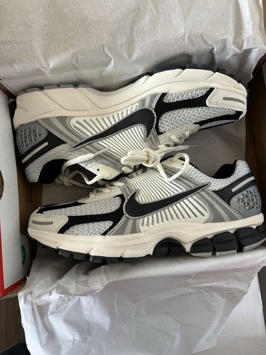 Оригінальні Кросівки Nike Air Zoom Vomero 5 Photon Dust Найки зум