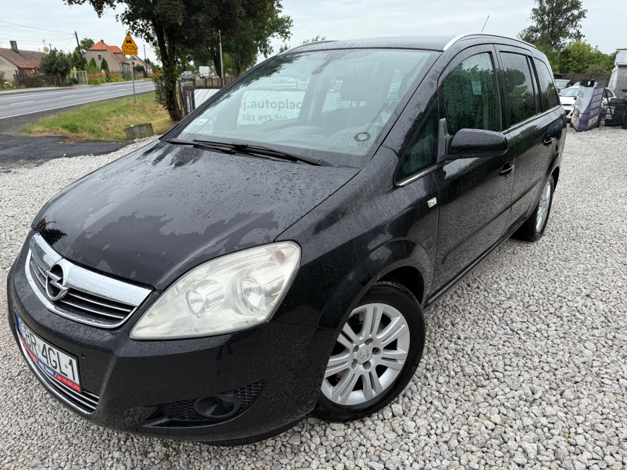 OPEL ZAFIRA Z 2011 1.9 CDTI Stan bdb kola zima/lato